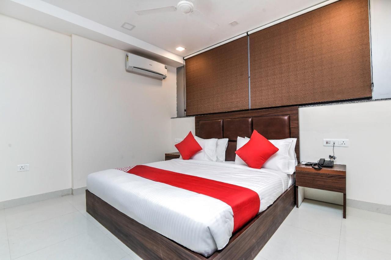 Oyo 23191 Flagship Hotel Raj Madan Ameerpet Хайдарабад Экстерьер фото